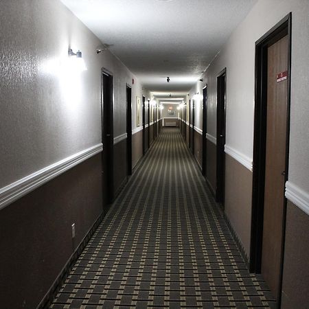 Coratel Inn And Suites Maple Grove Eksteriør bilde