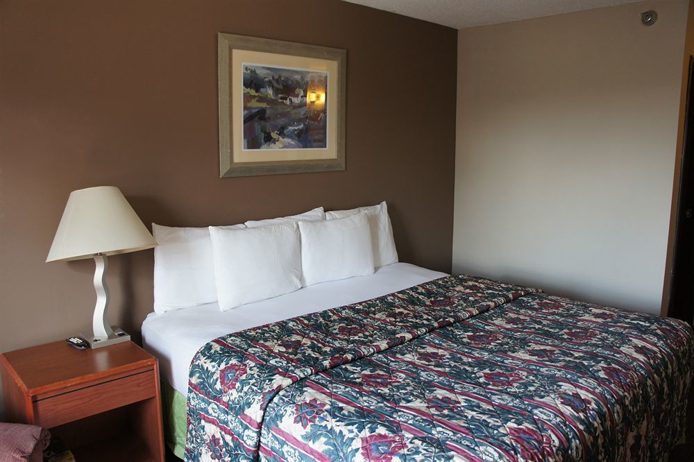Coratel Inn And Suites Maple Grove Eksteriør bilde